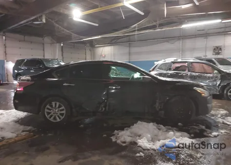 2013 Nissan Altima 2.5 S из США, поврежденный, VIN 1N4AL3APXDC233323